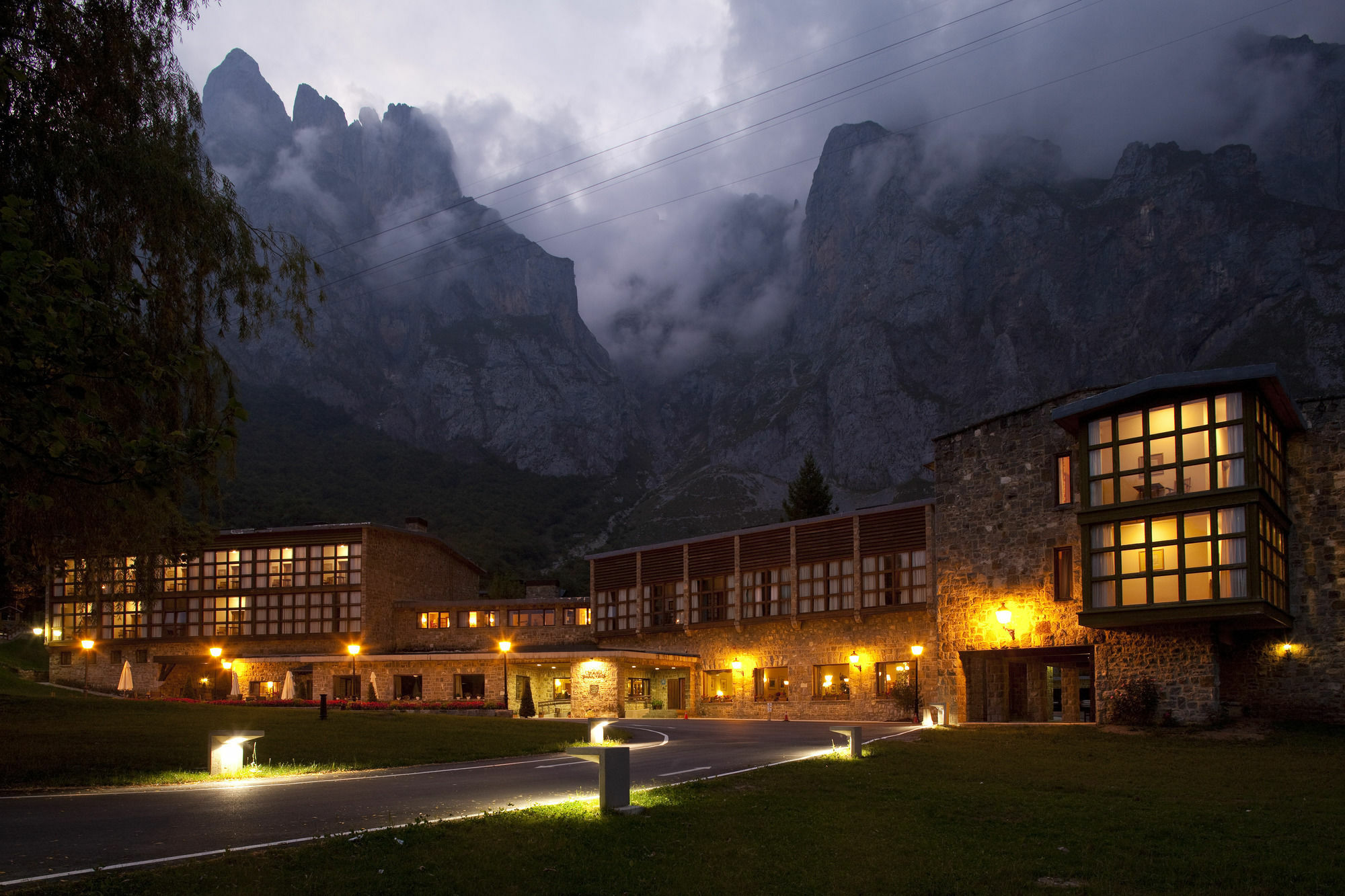 Parador De Fuente De Hotel Exterior photo